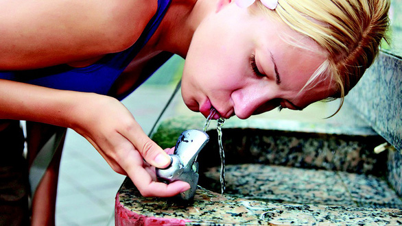 H&agrave;nh[-]tr&igrave;nh[-]t&agrave;n[-]ph&aacute;[-]thi&ecirc;n[-]nhi&ecirc;n[-]kinh[-]khủng[-]của[-]nước[-]đ&oacute;ng[-]chai